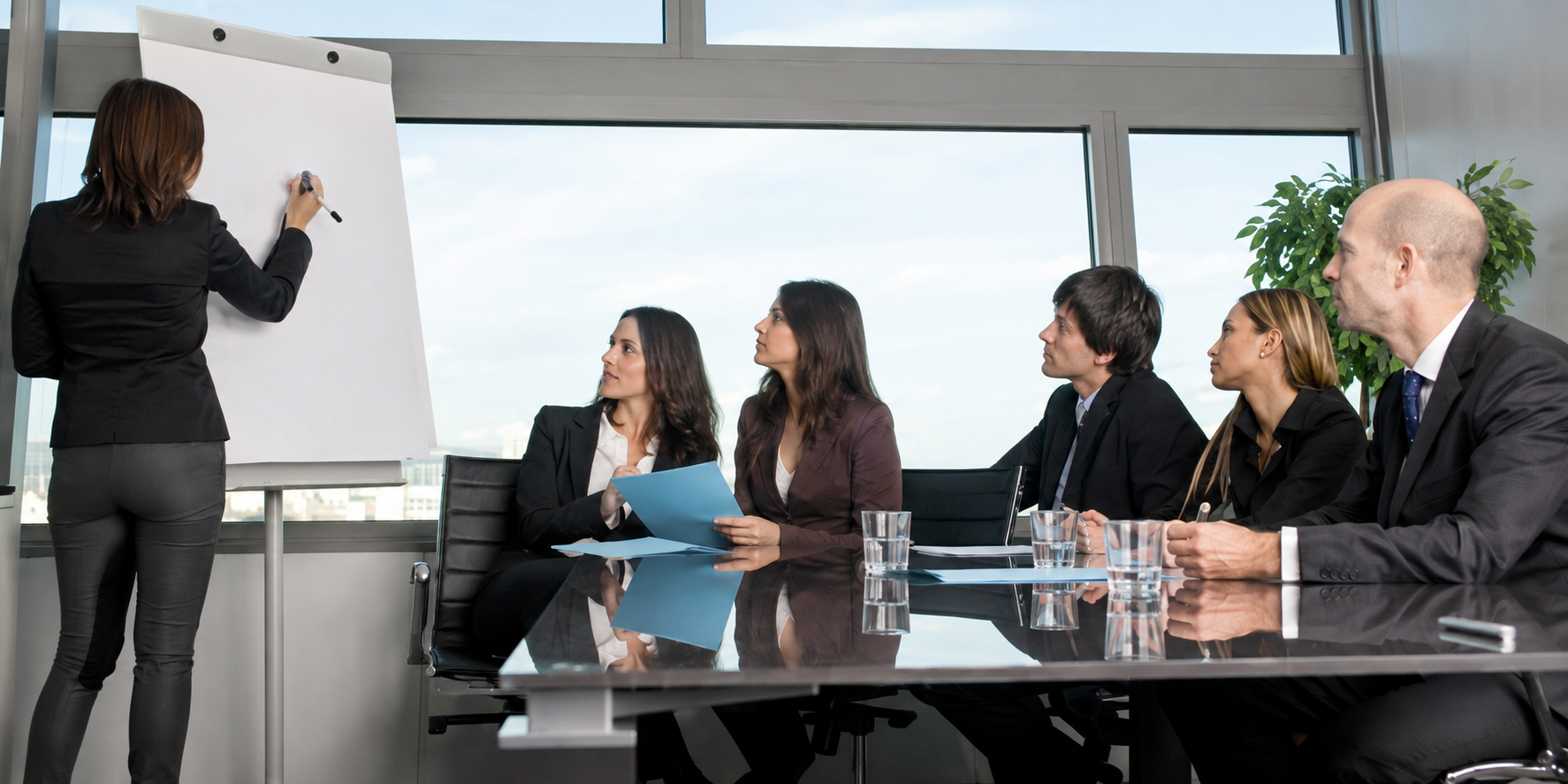 Estructura y consultoría empresarial